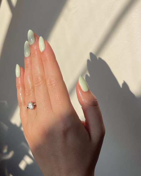 Light mint almondshaped nails